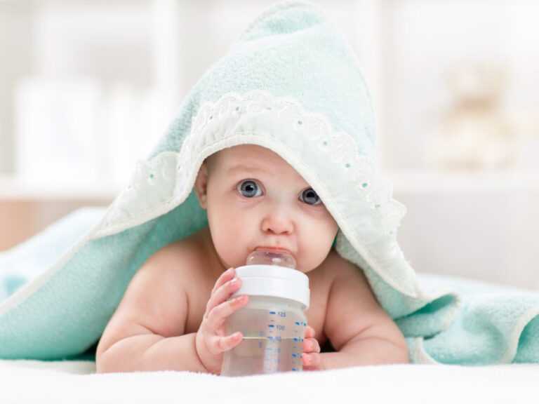 Bebekler Günde Ne Kadar Su İçmelidir?